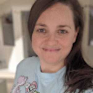 Meet your Posher, Raquel